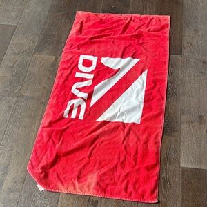 Vintage DIVE Red and White Beach Towel